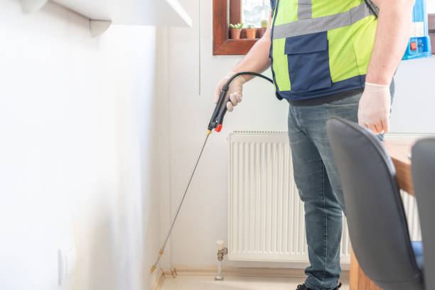 Best Emergency Pest Control  in Savanna, IL